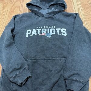 NFL Team Apparel Youth NE Patriots Hoodie - Dark Gray